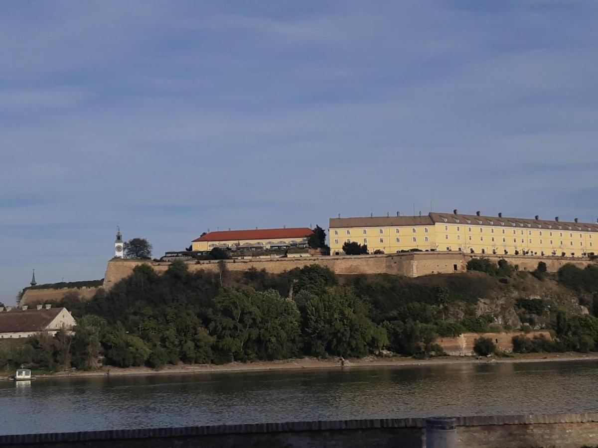 Sweet Home Danube Liman Apartment โนวีซาด ภายนอก รูปภาพ